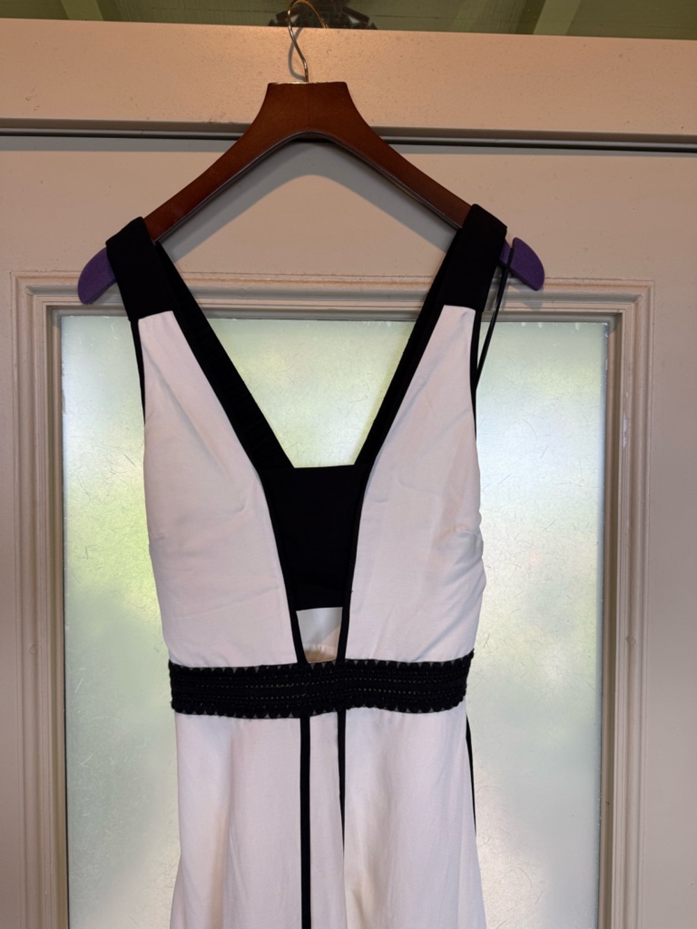 Reiss Ivory and Black Contrast-Trim Midi Dress - Picture 7 of 8